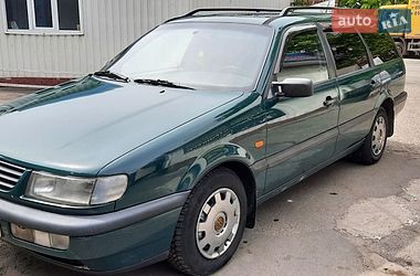 Универсал Volkswagen Passat 1995 в Одессе