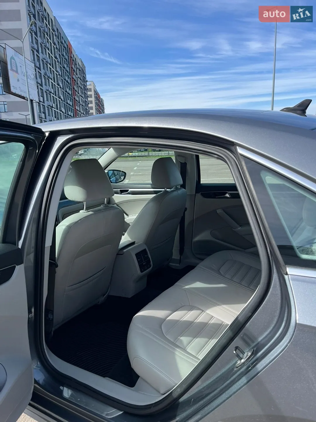 2017 Volkswagen Passat - мініатюра 5