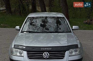Седан Volkswagen Passat 2001 в Чернівцях