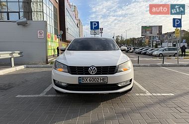 Седан Volkswagen Passat 2014 в Києві