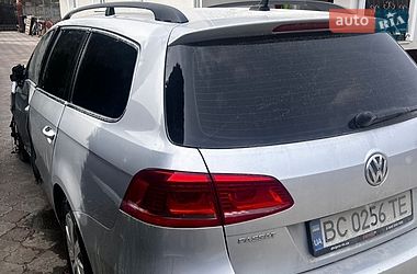Универсал Volkswagen Passat 2012 в Львове