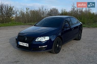 Седан Volkswagen Passat 2006 в Александрие