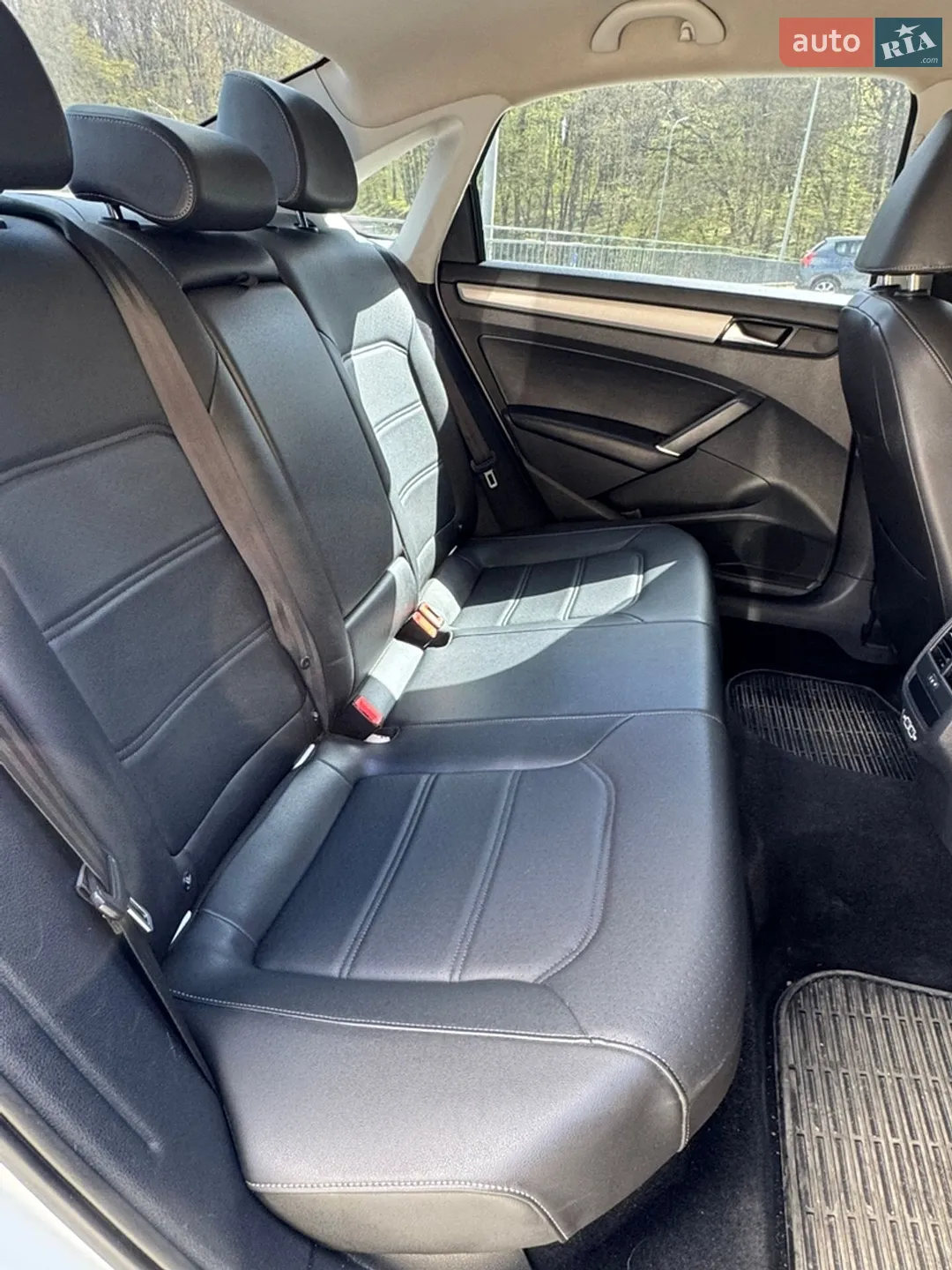2020 Volkswagen Passat - мініатюра 16