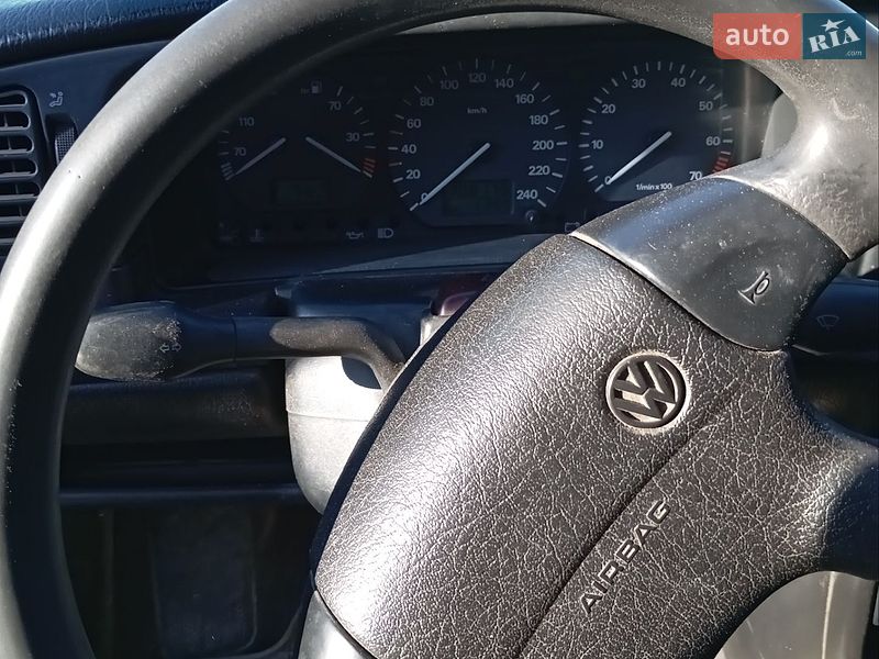 Volkswagen Passat 1995