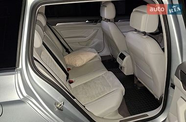 Універсал Volkswagen Passat 2021 в Василькові