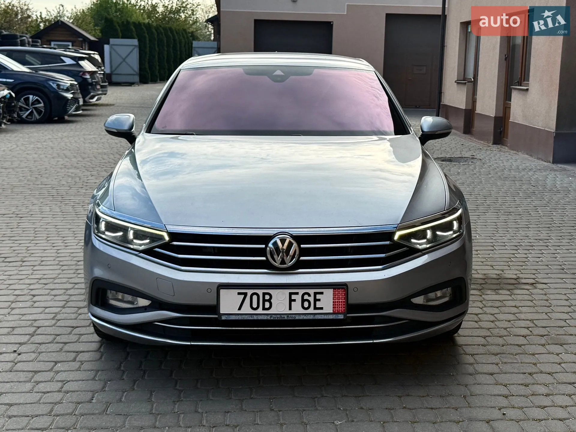 2019 Volkswagen Passat - мініатюра 2