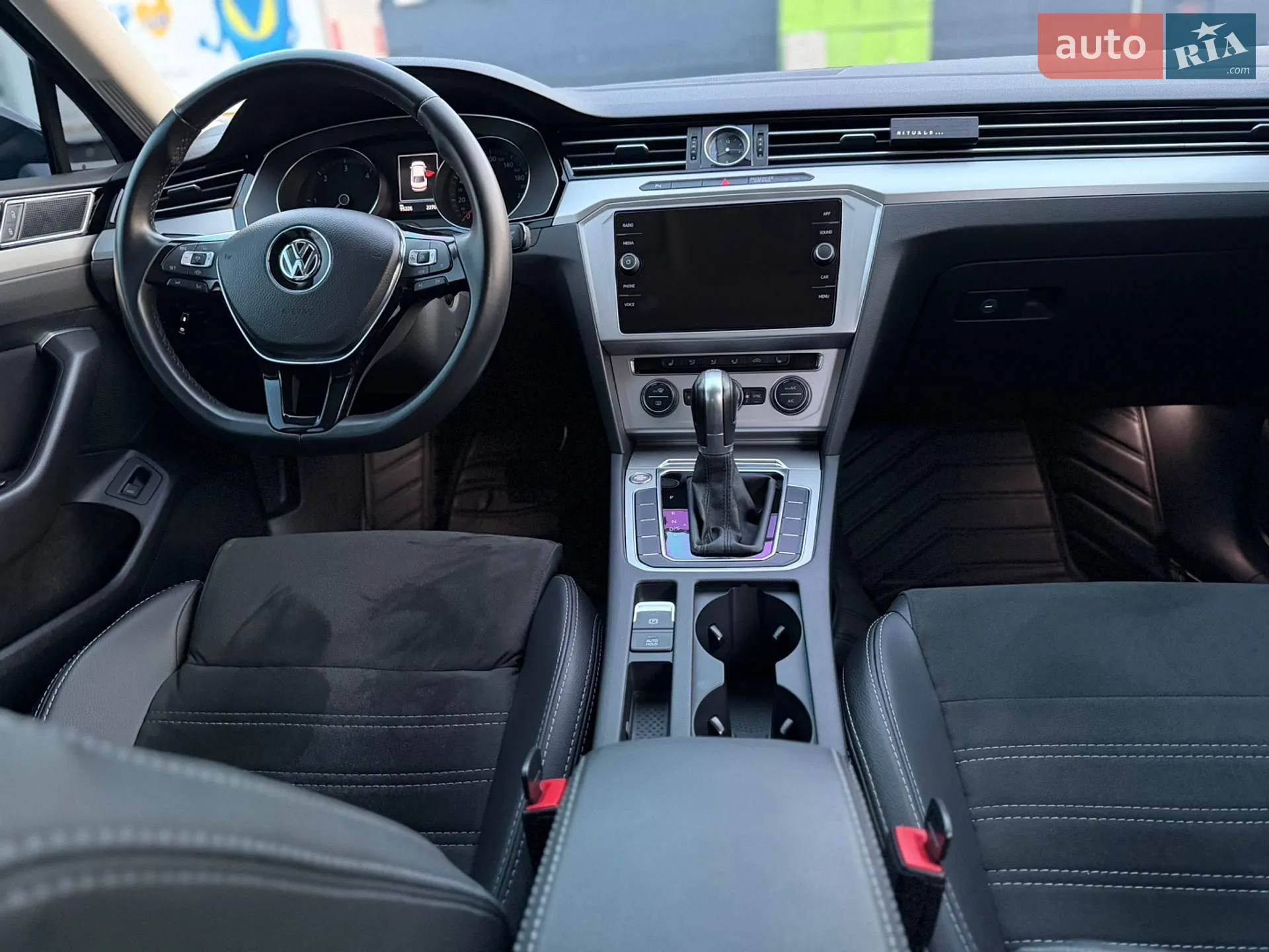 2018 Volkswagen Passat - мініатюра 16