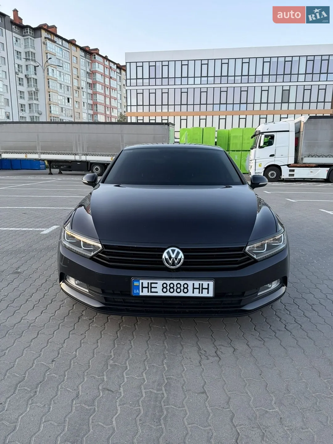 2018 Volkswagen Passat - фото 1