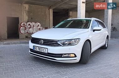 Універсал Volkswagen Passat 2017 в Тернополі