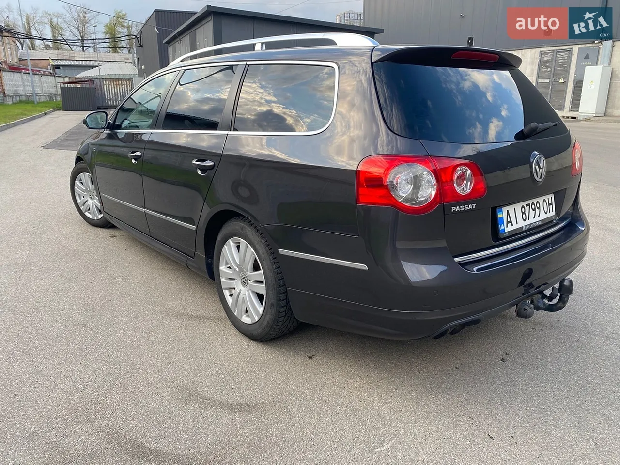 2010 Volkswagen Passat - мініатюра 15