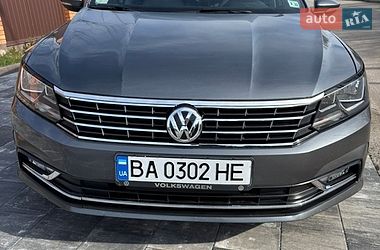 Седан Volkswagen Passat 2017 в Кропивницькому