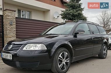 Универсал Volkswagen Passat 2004 в Ровно