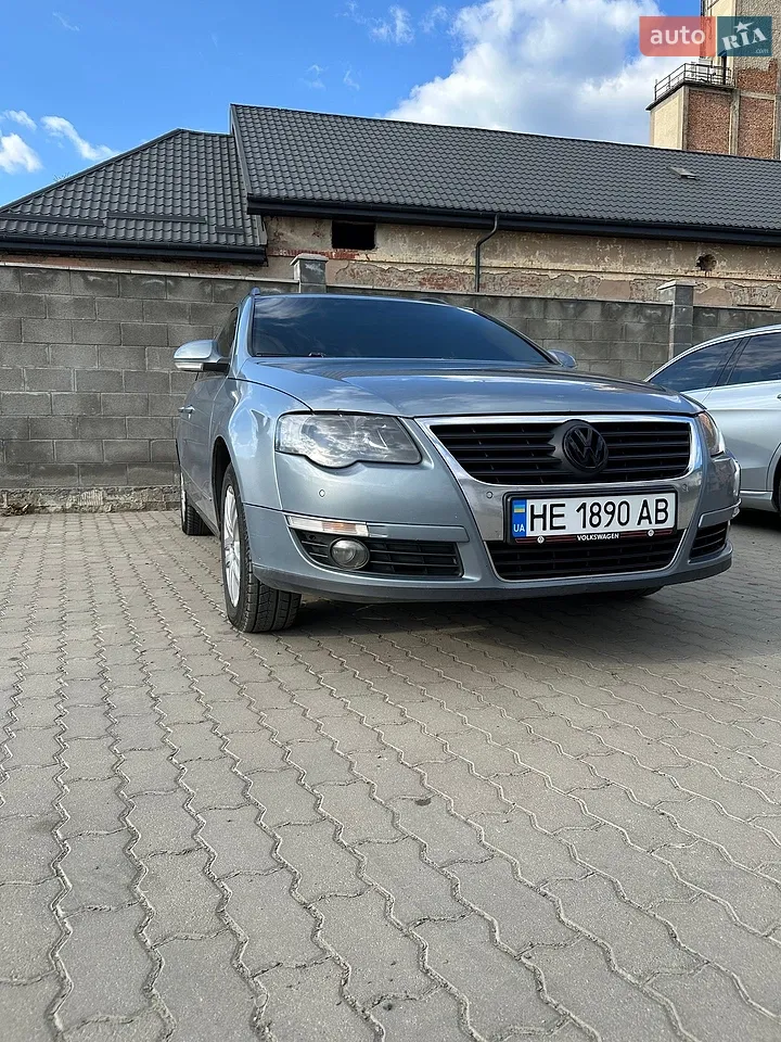 2010 Volkswagen Passat - мініатюра 14