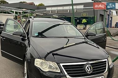 Универсал Volkswagen Passat 2009 в Ровно