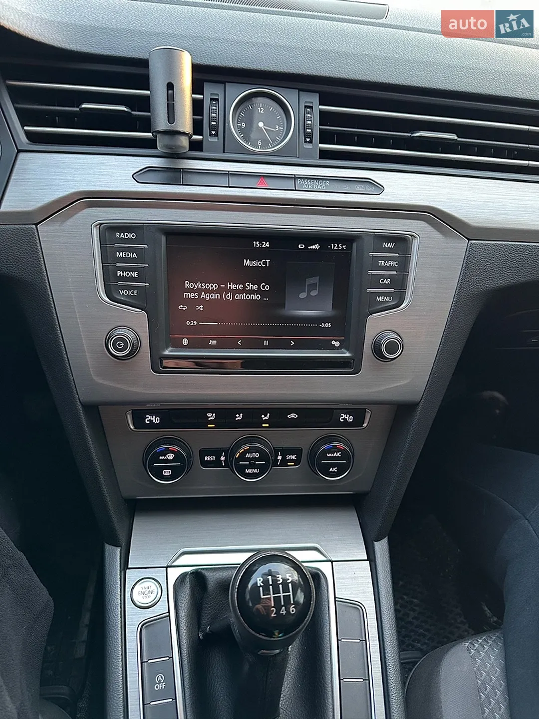 2015 Volkswagen Passat - мініатюра 12