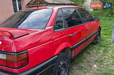 Седан Volkswagen Passat 1990 в Коломые