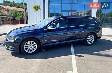 Универсал Volkswagen Passat 2015 в Виннице