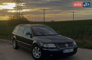 Універсал Volkswagen Passat 2004 в Рівному