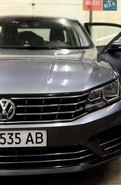 Седан Volkswagen Passat 2018 в Запоріжжі