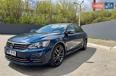 Седан Volkswagen Passat 2018 в Николаеве