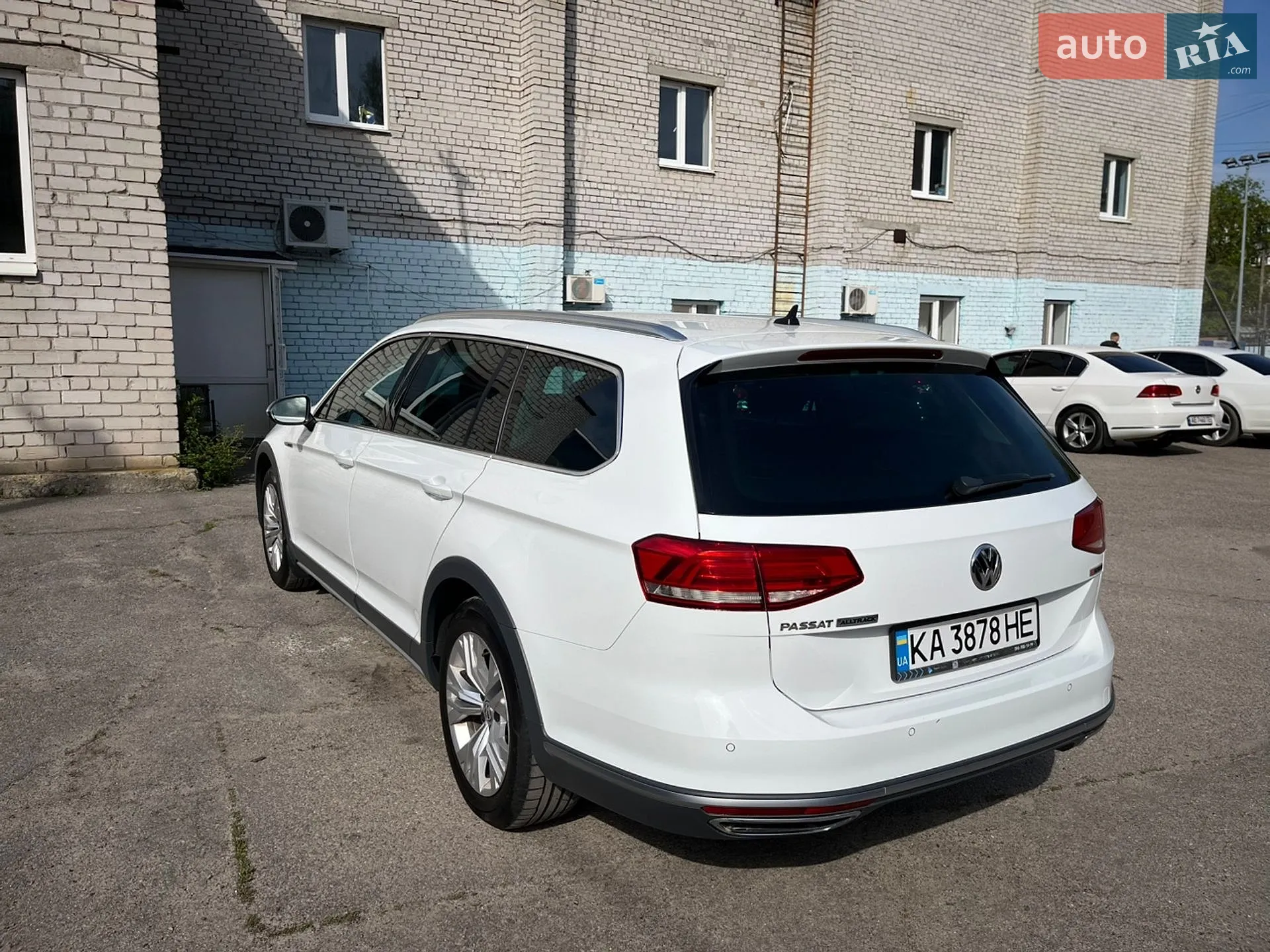 Volkswagen Passat 2018 VIN WVWZZZ3CZJE225069 фото оголошення 7 з 17