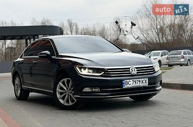 Седан Volkswagen Passat 2017 в Дрогобичі