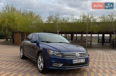 Седан Volkswagen Passat 2016 в Василькове