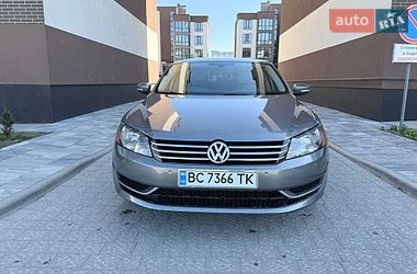 Седан Volkswagen Passat 2012 в Львові