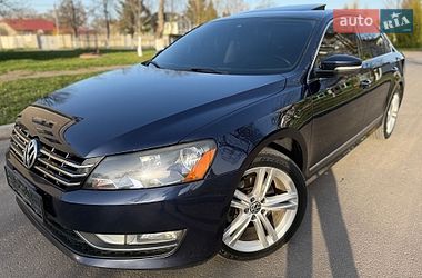Седан Volkswagen Passat 2014 в Тернополі