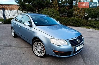 Седан Volkswagen Passat 2005 в Полтаві