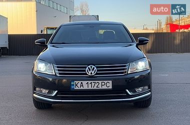 Седан Volkswagen Passat 2013 в Киеве
