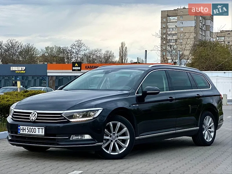 Volkswagen Passat 2018 VIN WVWZZZ3CZKE003236 фото оголошення 5 з 59