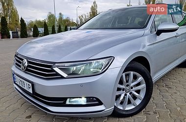 Універсал Volkswagen Passat 2017 в Кременчуці