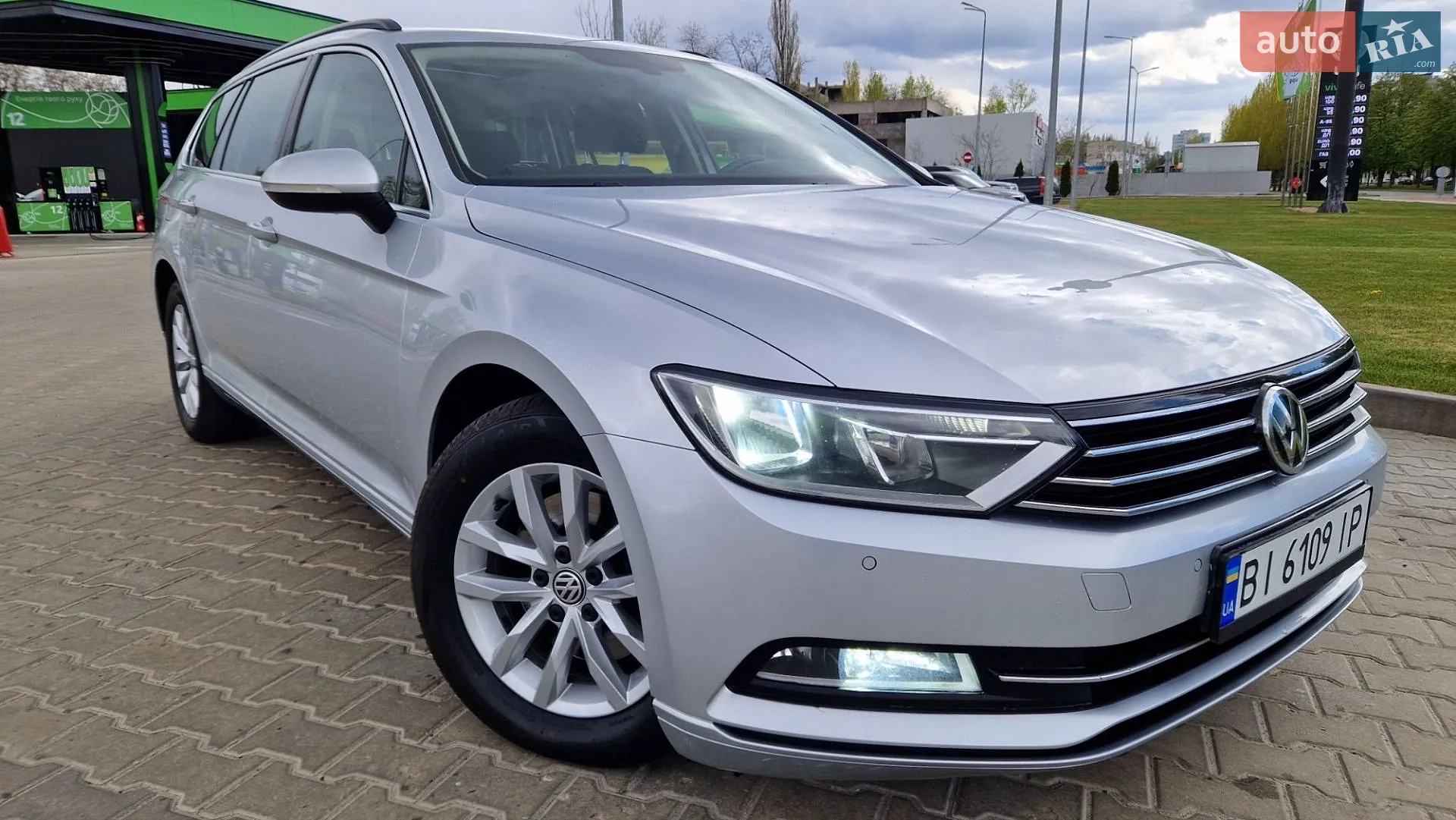 2017 Volkswagen Passat - мініатюра 3