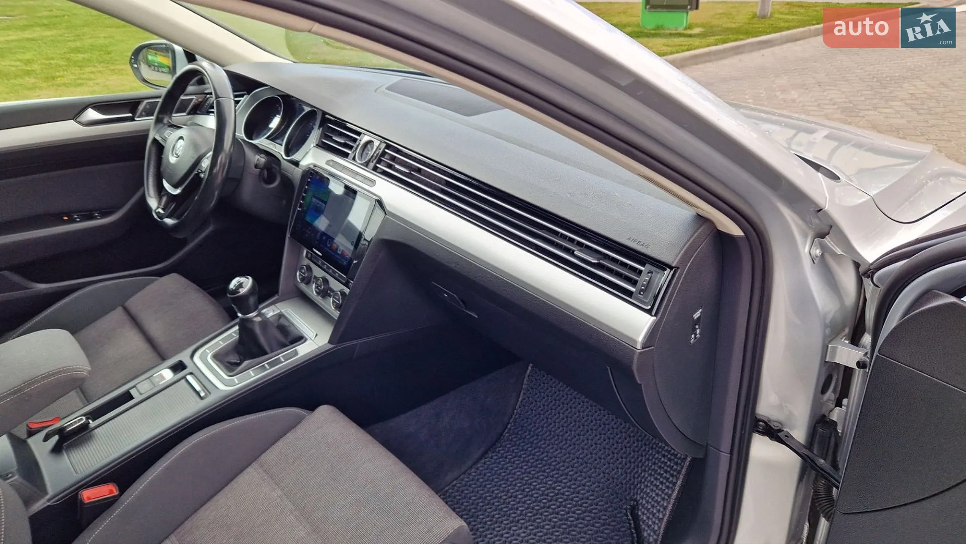 2017 Volkswagen Passat - мініатюра 24