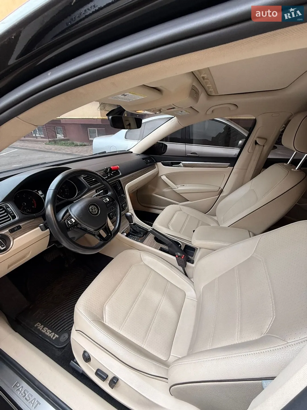 2017 Volkswagen Passat - мініатюра 14