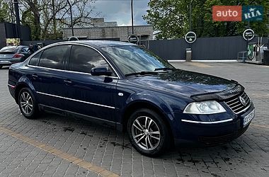 Седан Volkswagen Passat 2001 в Харькове