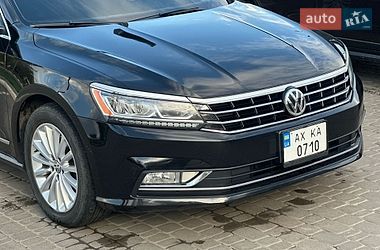 Седан Volkswagen Passat 2016 в Харкові