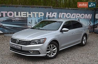 Седан Volkswagen Passat 2016 в Києві