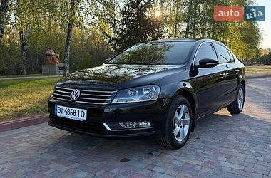 Седан Volkswagen Passat 2012 в Миргороде