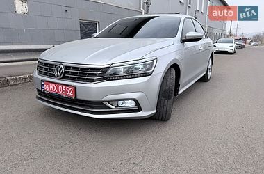 Седан Volkswagen Passat 2018 в Кривому Розі