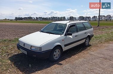 Універсал Volkswagen Passat 1993 в Голобах