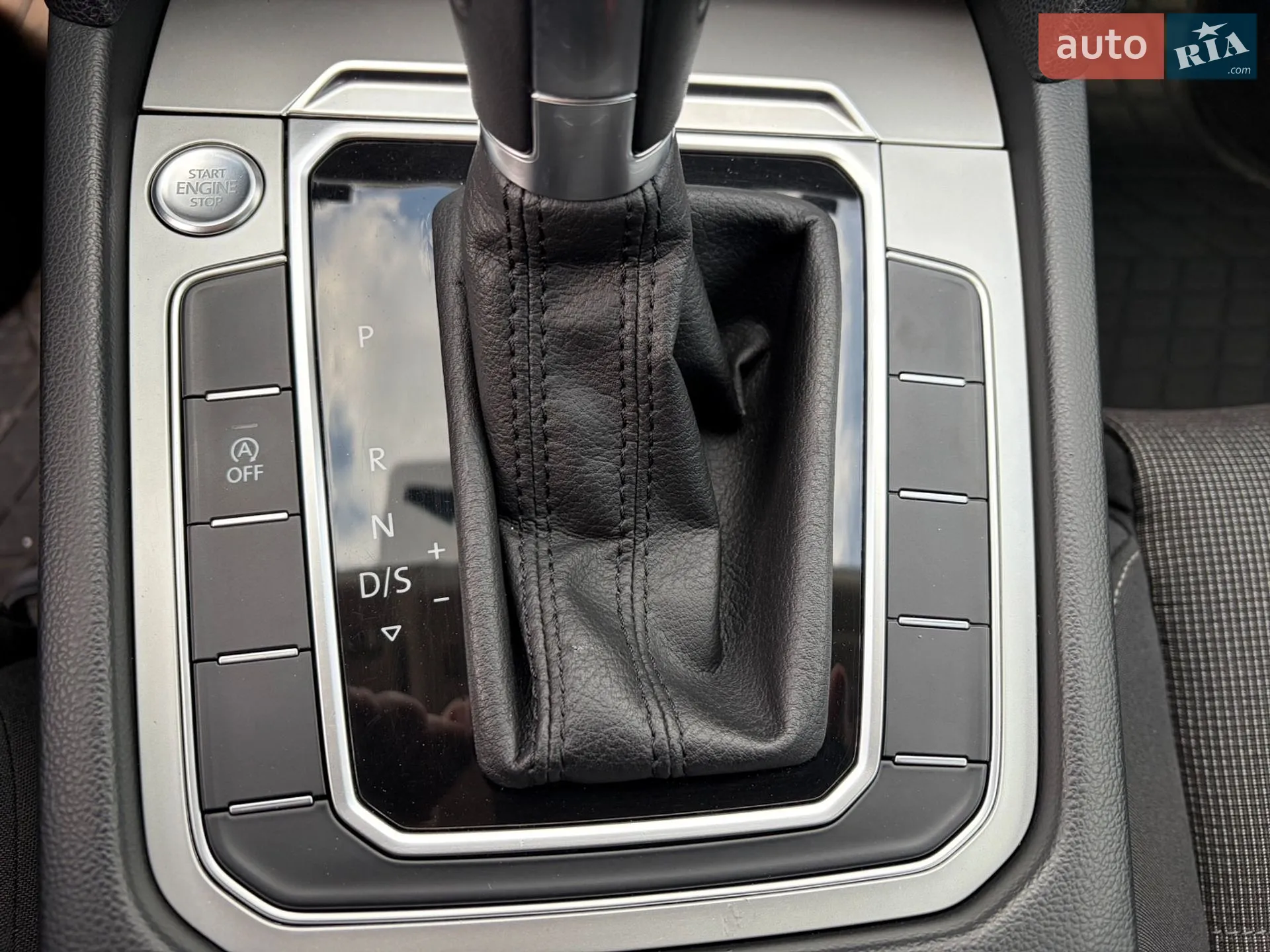 2017 Volkswagen Passat - мініатюра 30