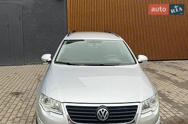 Універсал Volkswagen Passat 2008 в Сумах