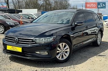 Універсал Volkswagen Passat 2021 в Умані