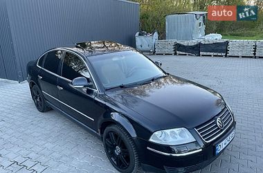 Седан Volkswagen Passat 2004 в Дрогобыче