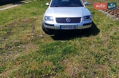 Седан Volkswagen Passat 2001 в Коростишеві