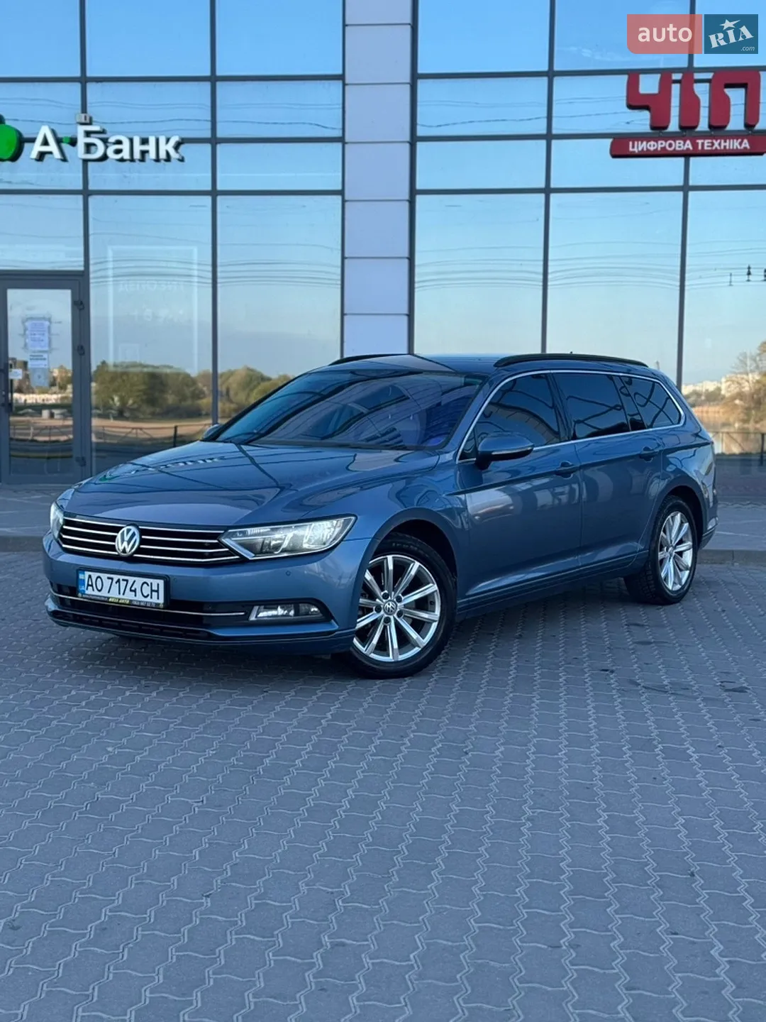 2015 Volkswagen Passat - мініатюра 2