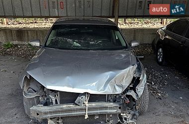 Седан Volkswagen Passat 2012 в Днепре