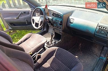 Універсал Volkswagen Passat 1990 в Глухові